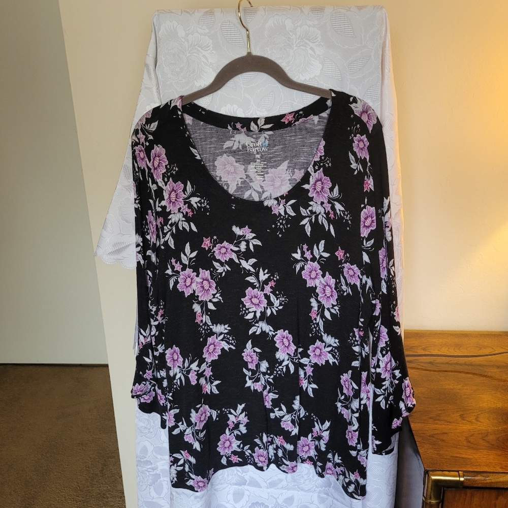 BUY 2 get 1 FREE (SEE DETAILS), Croft & Barrow Black & Pink Tshirt Top (308)